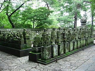 Statues of the Gohyaku Rakan (500 Disciples of Buddha)