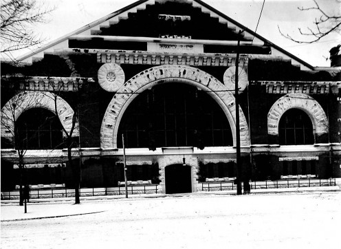 View of Toronto Armouries ("covered in frost") from University Avenue. Toronto, Canada, 1911 View of Toronto Armouries ("covered in frost") from University Avenue. Toronto, Canada, 1911