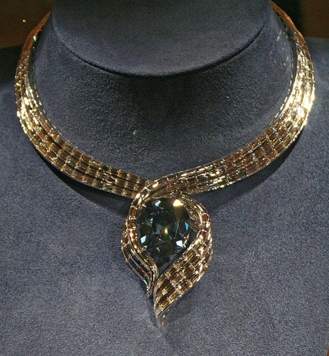 The Hope Diamond in its new setting