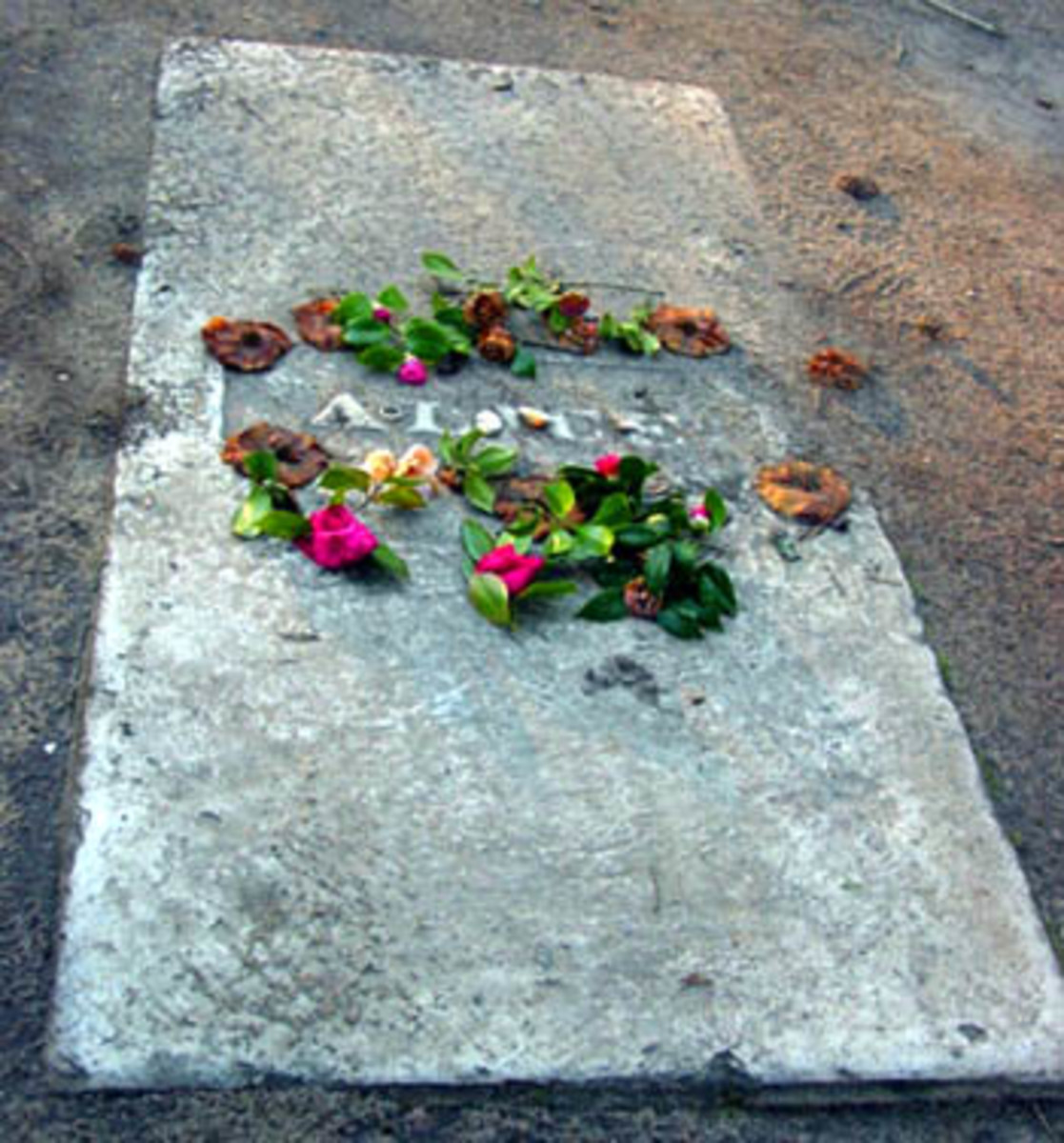 The gravestone of Alice Flagg