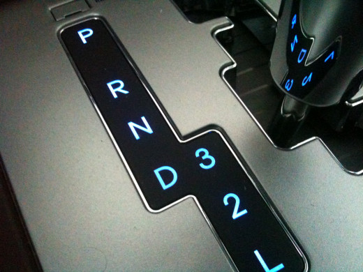 An automatic gear of a Hyundai elantra. This is the American style gear shift.