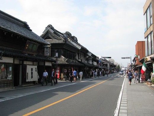 Warehouse-styled buildings of the Edo Period lining Kurazukuri Street