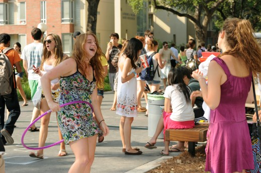 By Tulane Public Relations (Flickr: Campus Block Party) [CC-BY-2.0 (http://creativecommons.org/licenses/by/2.0)], via Wikimedia Commons