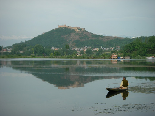 Hari Parbat seen from Nagin lake