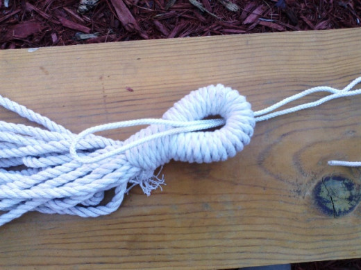 Attaching clothesline rope to a hammock