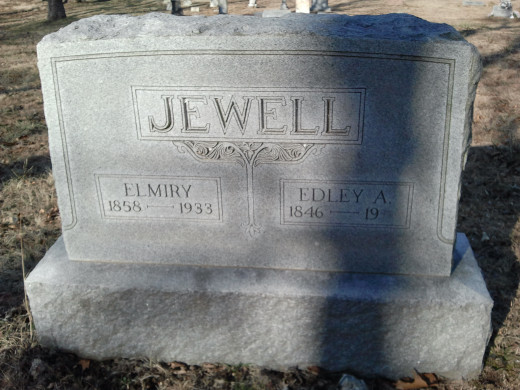 Edley Jewell never made it next to his wife, Elmiry and headed to California instead.