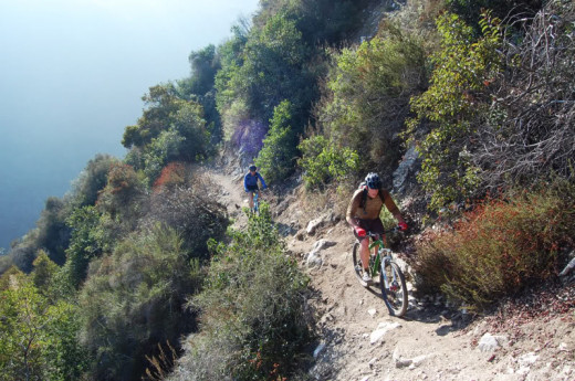 As you can see the trail path is very narrow so as I mentioned above you would have to be very careful when you're either just walking or riding on a mountain bike on the trail. 