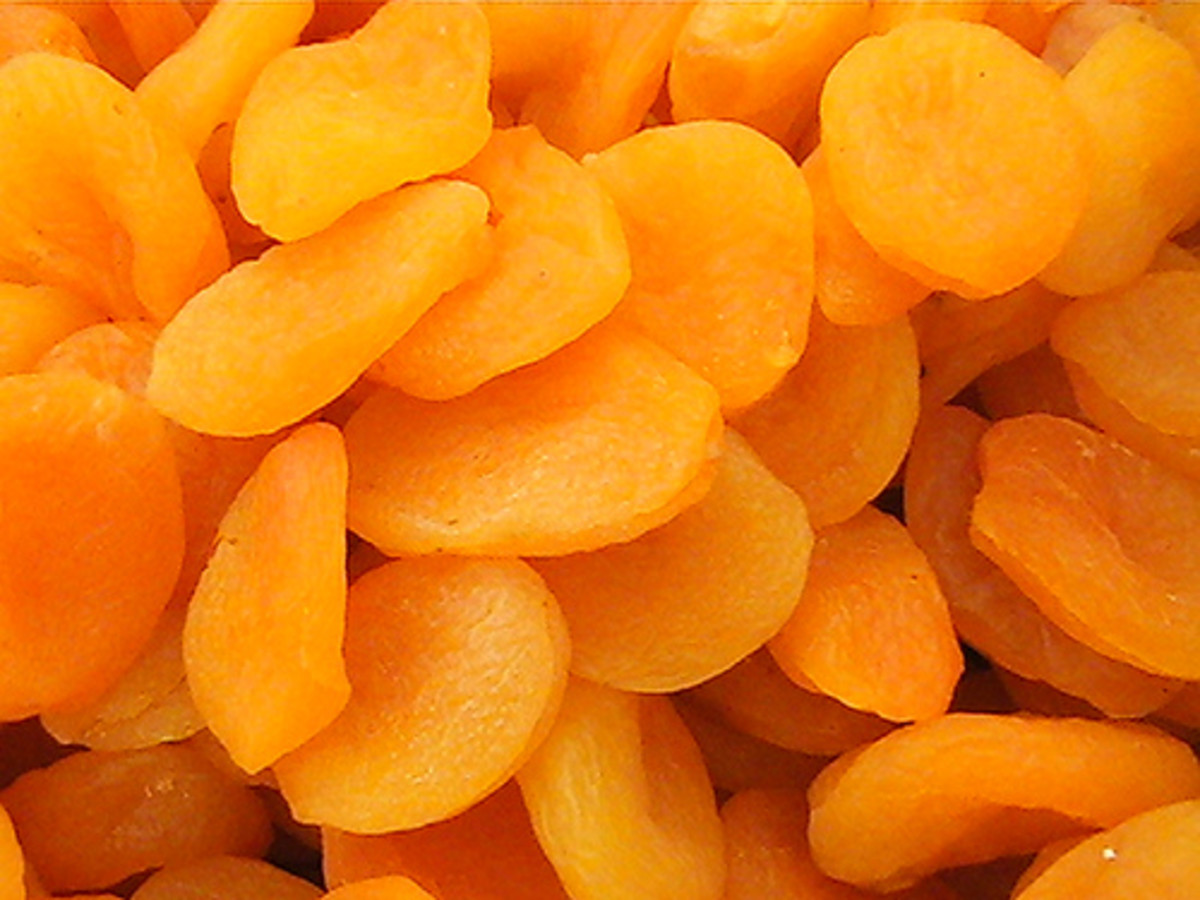 Dried apricots are rich in iron.