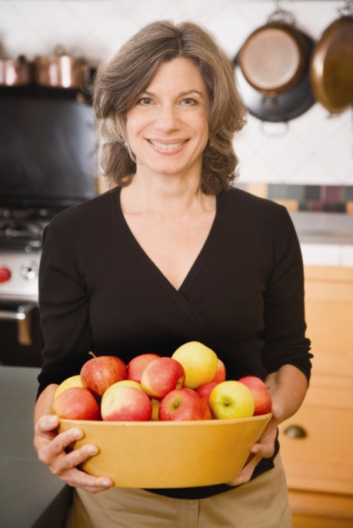 Author Amelia Saltsman