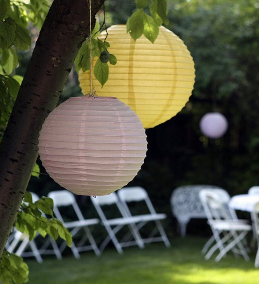 How to Incorporate Your Wedding Colors