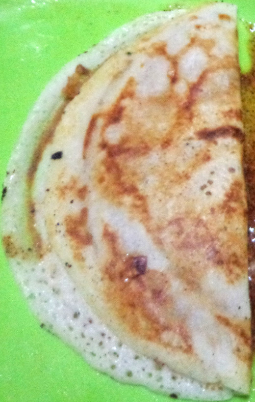 Vengaya Dosai or Onion Dosai South Indian Breakfast Recipe with Idly Milagai Podi or Spiced chutney as side dish