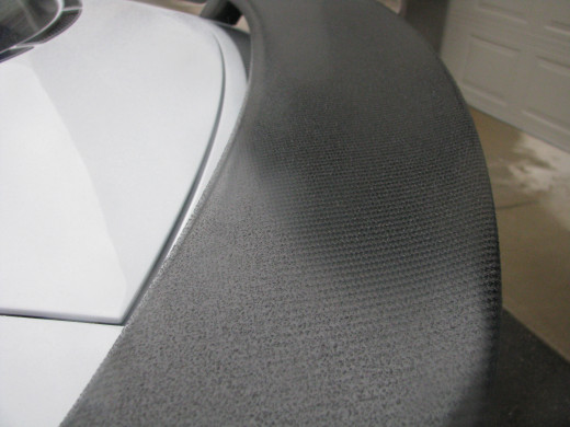 R8 GT wing