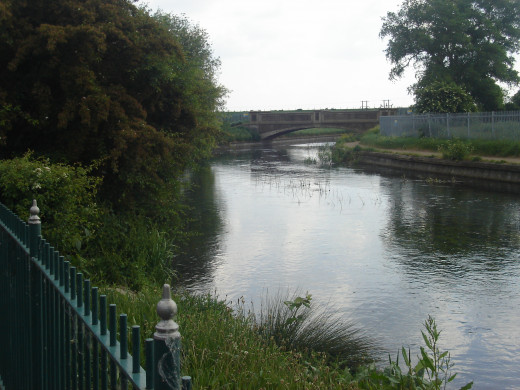 Upriver on the Lea from East London districts, Enfield Lock