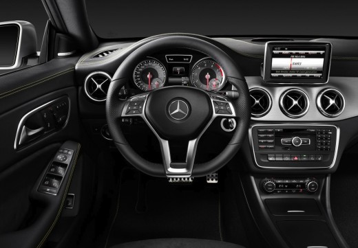 2014 Mercedes-Benz CLA: Interior