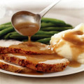 Deliciously Easy Homemade Turkey Gravy