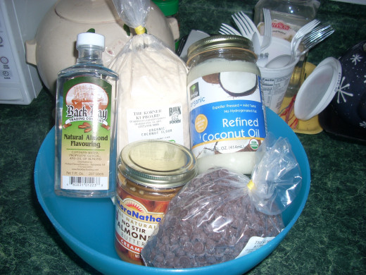 The Ingredients:  Coconut Flour, Almond Butter, Almond Flavoring, Cocnut Oil, & Carob Chips.