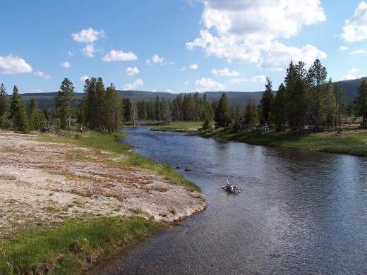 Becoming a river, it flows through the valley