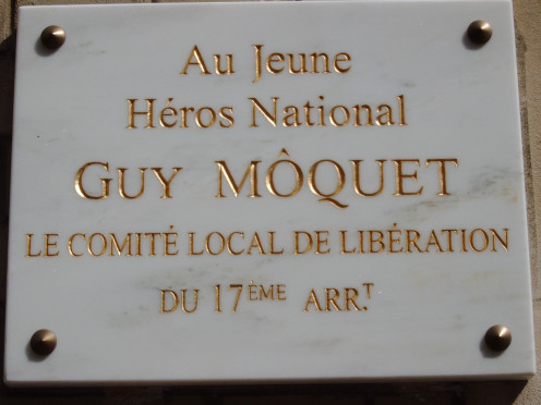 Plaque to the memory of Guy Môquet at 34, rue Baron, Paris