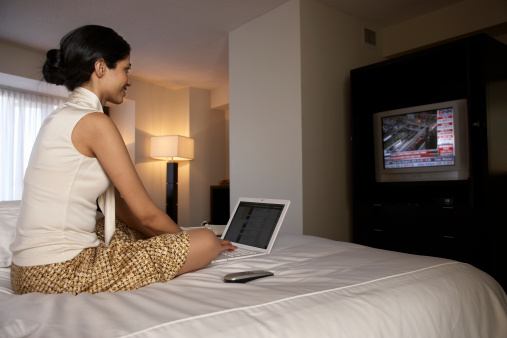 Do something together through the power of the net.