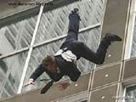 http://pics-magazine.blogspot.com/2010/07/crazy-people-real-falling-must-see.html
