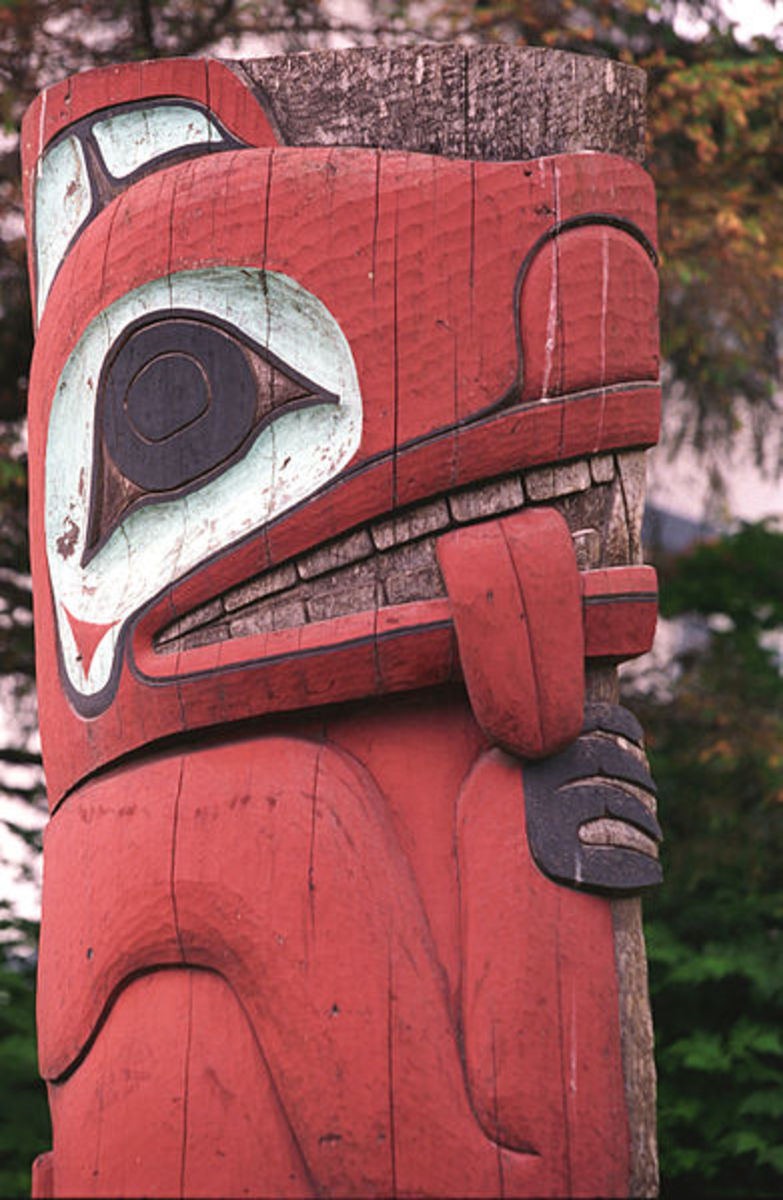 Totem Poles of Coastal Tribes - USA and Canada