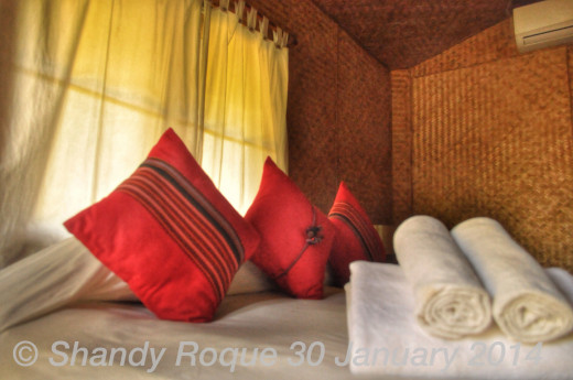 Both Chiang Dao Nests 1 and 2 have tastefully decorated bungalows that have a charming ethnic and rustic touch.