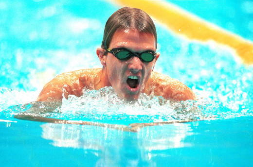 Alex Harris in the Sydney Olympics. Notice how close the lenses are to his face, so that he remains aerodynamic.