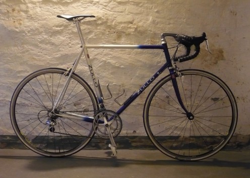 The road race bike is structured for efficiency.