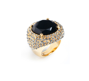 Cocktail style comes to life in this little number, featuring a single large, jet-black faceted stone with grey pave stones sprinkled around for added glam.