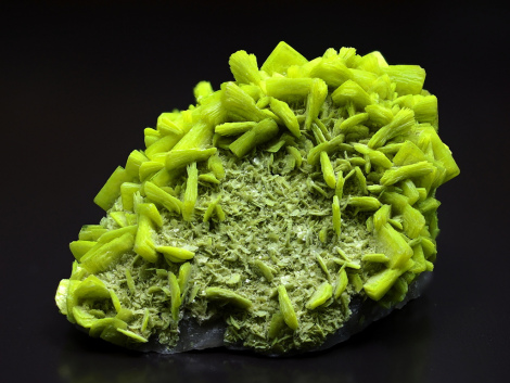 Uranium (U): autunite, carnotite, pitchblende, torbernite, used as uraninite uranium ore for energy and steel industry.