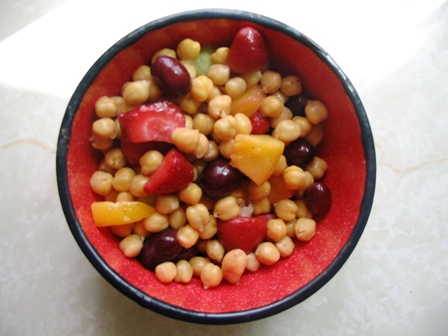 chick pea and fruit salad Bob Ewing photo