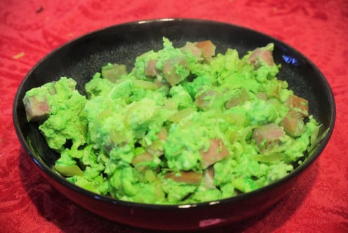 Green eggs and ham is an easy and fun breakfast for the kids to enjoy on St.Patrick's Day.