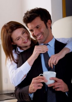 Dating a co-worker: How to date a colleague without letting it affect work