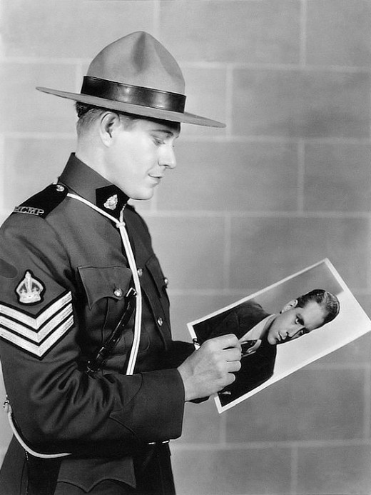 Nelson Eddy, defeater of aliens, according to Tim Burton.