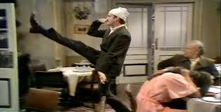 Fawlty Towers - Don't mention the war!