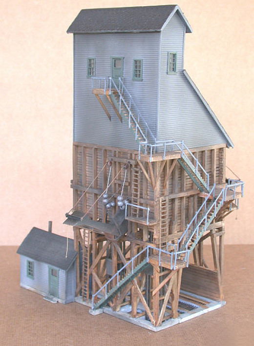 HO Scale Model Coaling Tower
