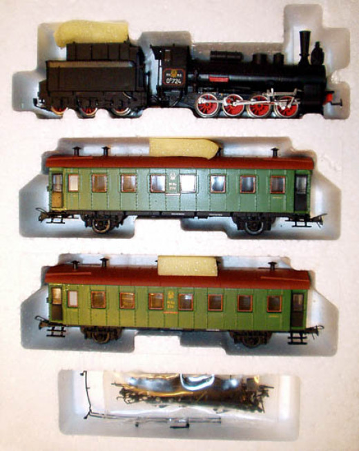 HO Scale Model Train Sets