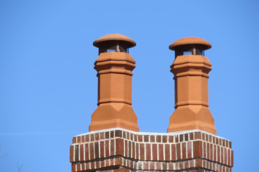 Edwardian Clay Chimney Pot with rainguards