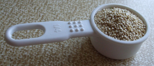 One-quarter cup of dry grain is the recommended single serving size.