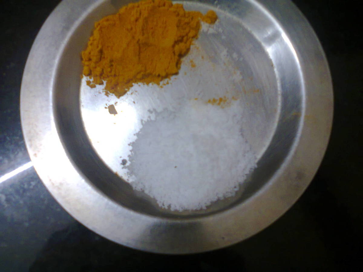 turmeric powder and salt