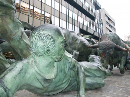 Running of the Bulls statue