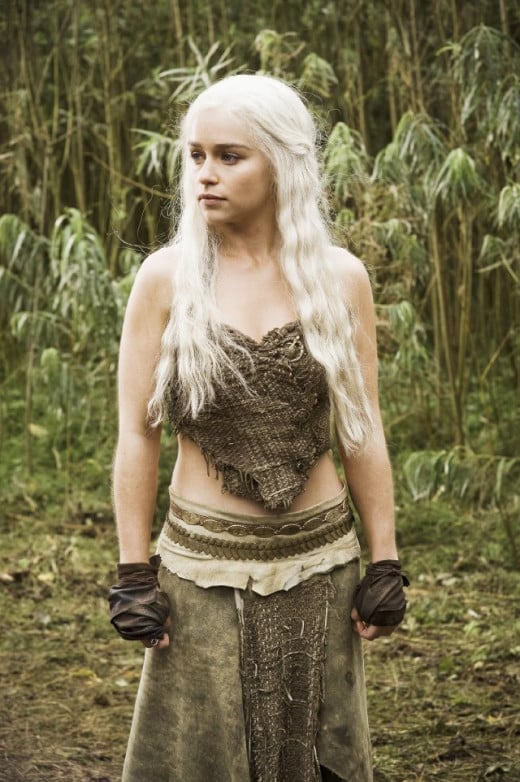 Daenerys in her usual Brown outfit