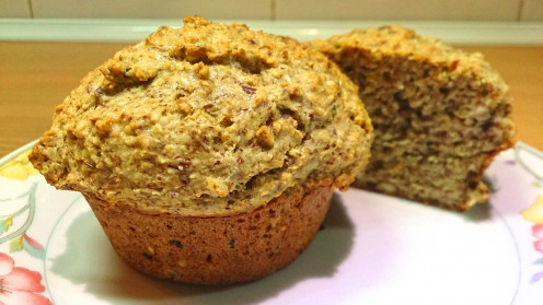 Delicious low carb muffin.  It tastes similar to  whole grain bread!