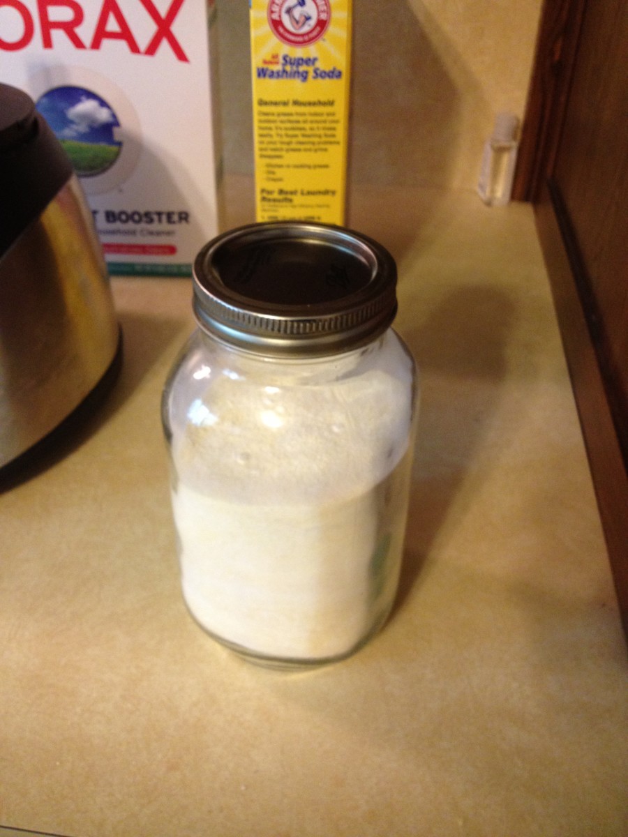 DIY Homemade Laundry Detergent makes great gifts!