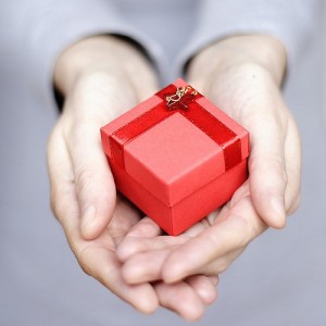 Awesome gifts can improve your marriage