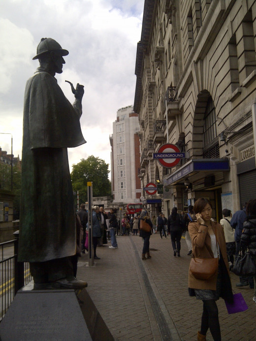 One of the Underground exits at Baker Street - 'home' to the fictional Sherlock Holmes! But he won't be around to track down your belongings if you don't keep an eye on them!