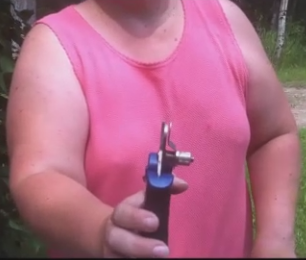 The nail depth gage can be adjusted so that there is no danger of cutting the dog's toe.