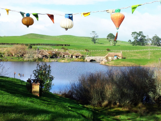 Hobbiton Movie Set