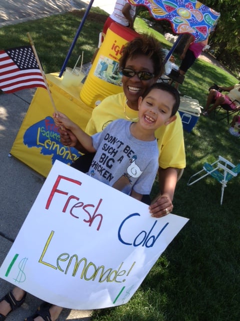 Kids Learns The Value of a Dollar Selling Lemonade.