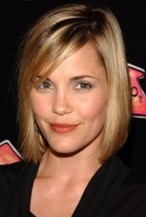 Leslie Bibb as Alicia Billington